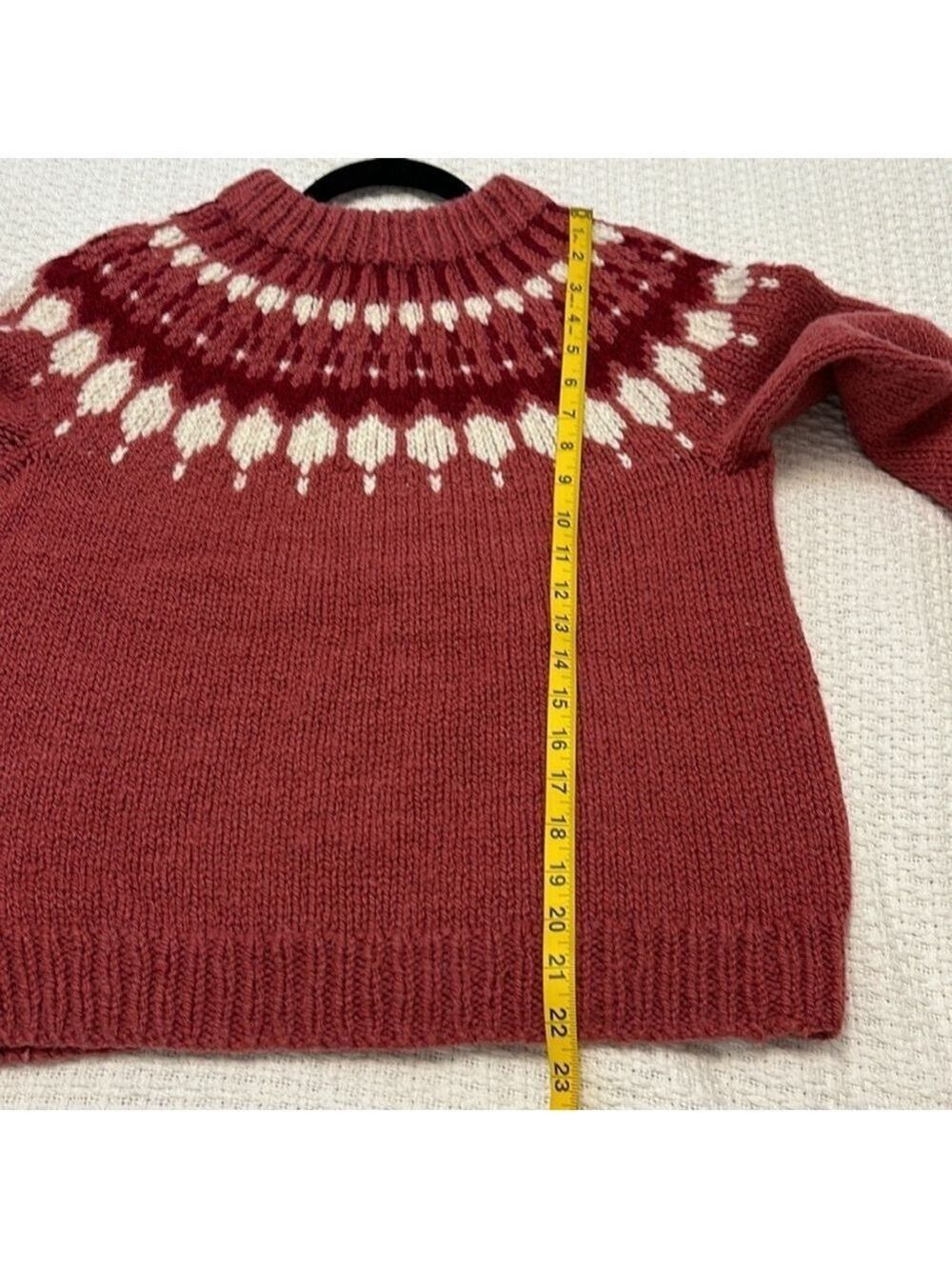 HANDKNIT fisherman fair isle sweater crew neck long sleeves raspberry medium - Picture 7 of 8